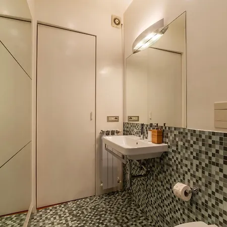 Frezza 39b - Fromehometorome Apartament Rzym